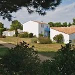 Vakantiepark Nemea La Cascade 4*