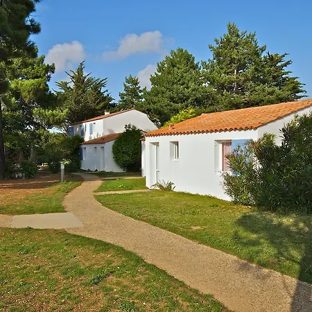 Nemea La Cascade 4*