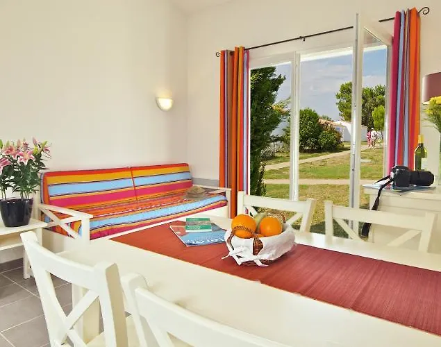 Résidence Néméa La Cascade Village de vacances 4*