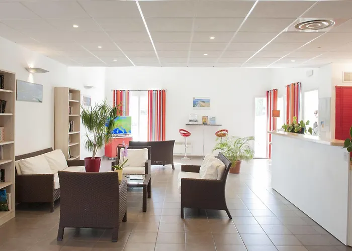 Résidence Néméa La Cascade Village de vacances 4*