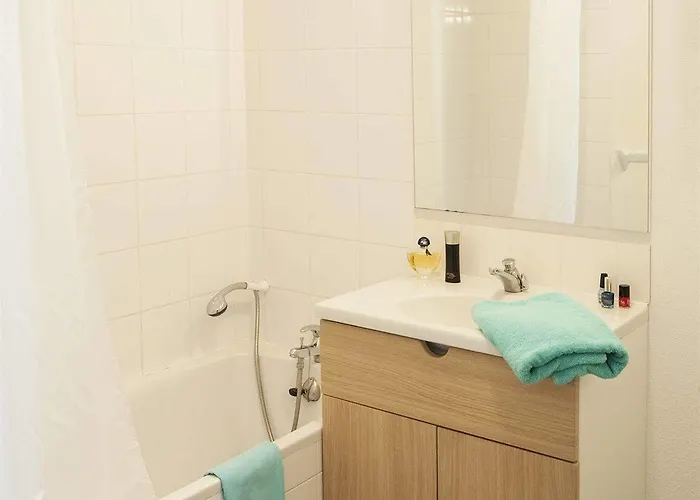 Résidence Néméa La Cascade Village de vacances 4*