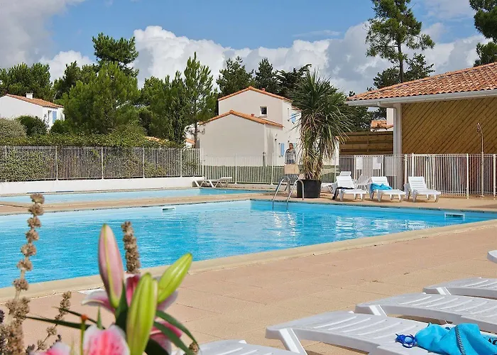 Village de vacances Résidence Néméa La Cascade 4*